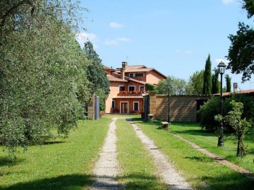 Corchiano Villa Sleeps 12 Pool Wifi