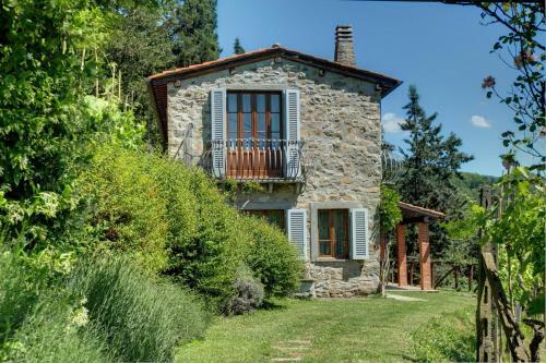 Piano Di Coreglia-ghivizzano Villa Sleeps 4 Pool