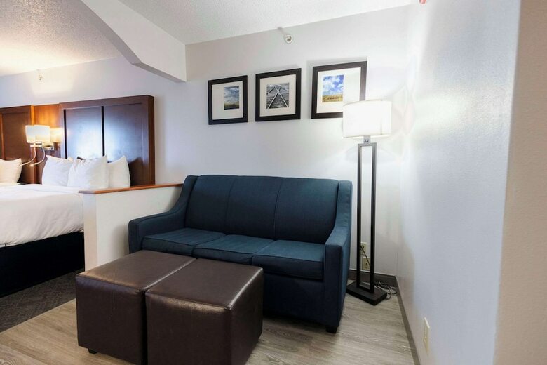 Hotel Comfort Suites