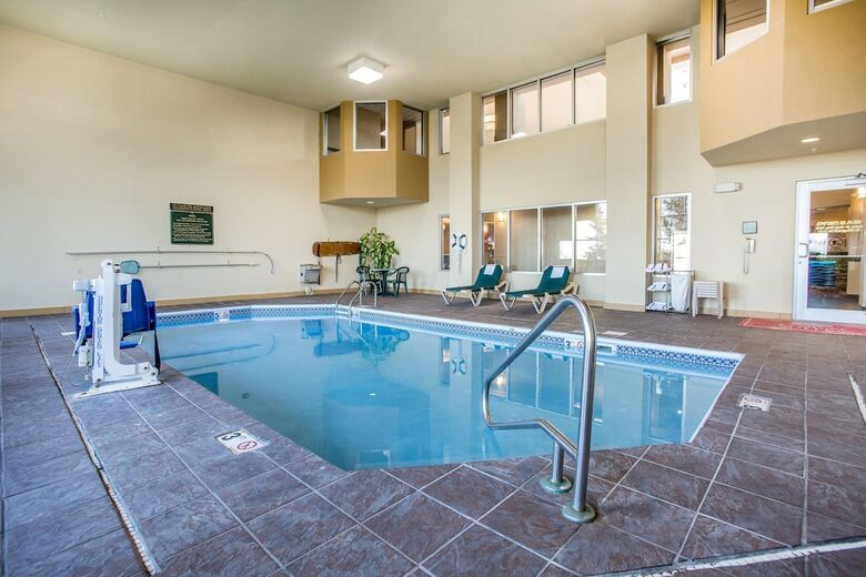 Hotel Comfort Suites