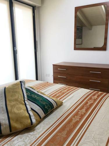 Apartamento Attico With Swimming Pool