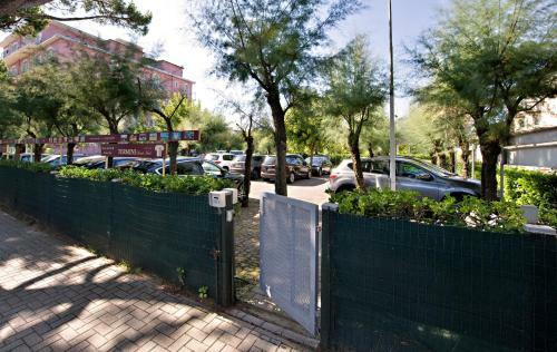 Ruhl Beach Hotel & Suites