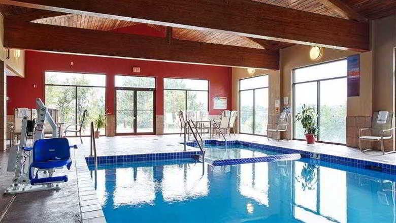Best Western Plus Trail Lodge Hotel & Suites