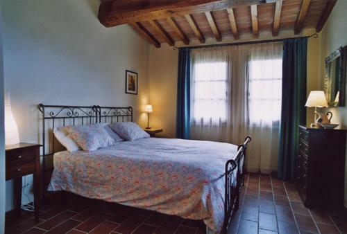 Iano Villa Sleeps 24 Pool Air Con Wifi