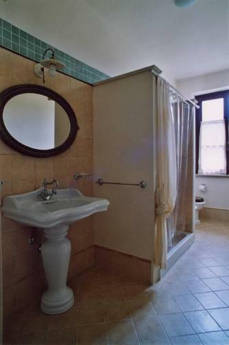 Iano Villa Sleeps 24 Pool Air Con Wifi