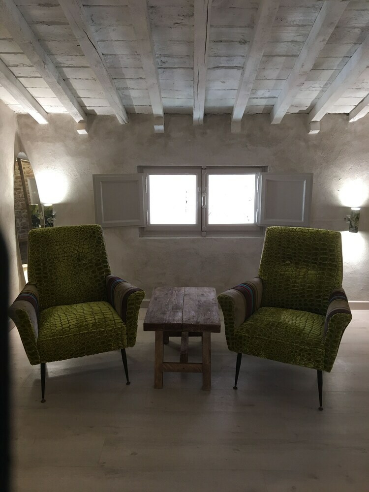 Hostal Il Pozzo Di Santa Zita