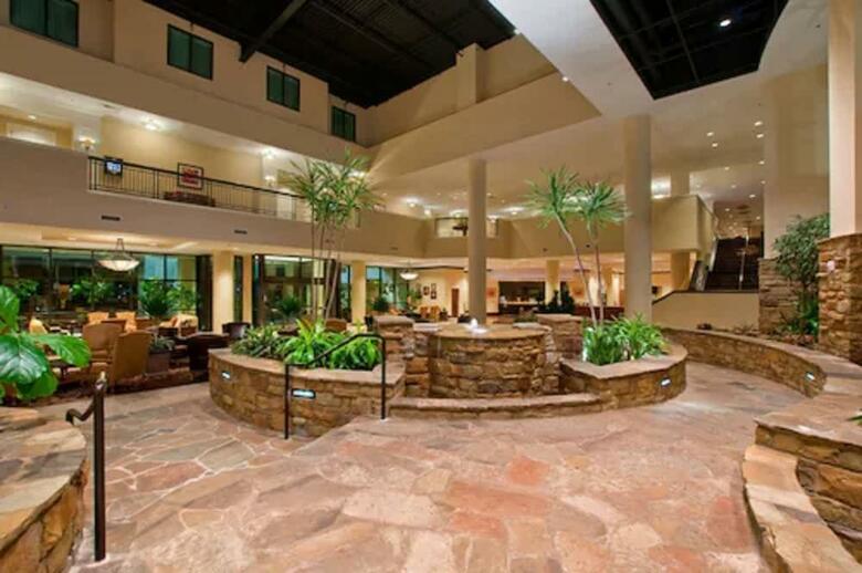 Hotel Embassy Suites San Antonio Riverwalk Downtown