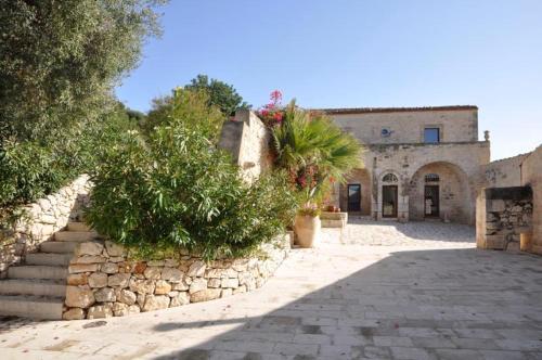 Marina Di Ragusa Villa Sleeps 20 Air Con