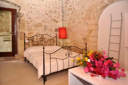 Marina Di Ragusa Villa Sleeps 20 Air Con