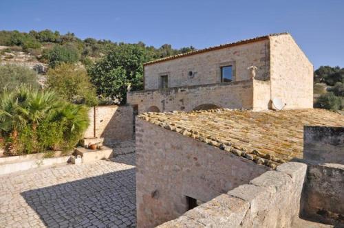 Marina Di Ragusa Villa Sleeps 20 Air Con