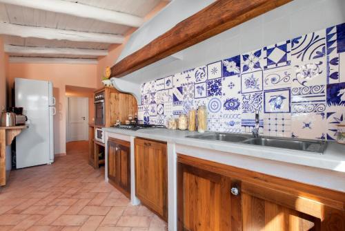 Villa Rusella With Terrace & Breathless Sea Views