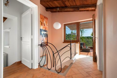 Villa Rusella With Terrace & Breathless Sea Views