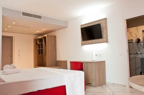 Hotel Ambruosi Village Resort & Spa