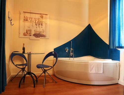 Hostal Matera In Vacanza Room & Suite