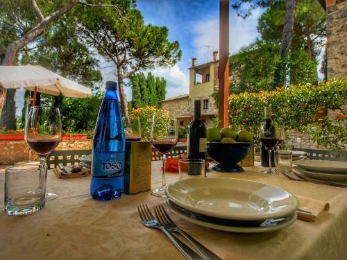 Holiday Home In Tuscany With Swimming Pool
