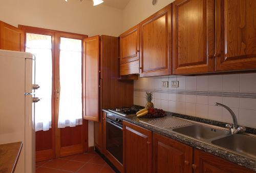 Montaione Villa Sleeps 6 Pool Wifi