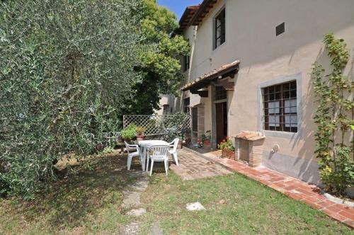 Montegufoni Apartment Sleeps 4 T241463