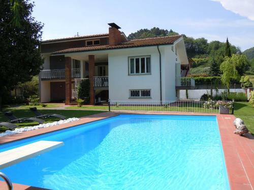Villa D And P