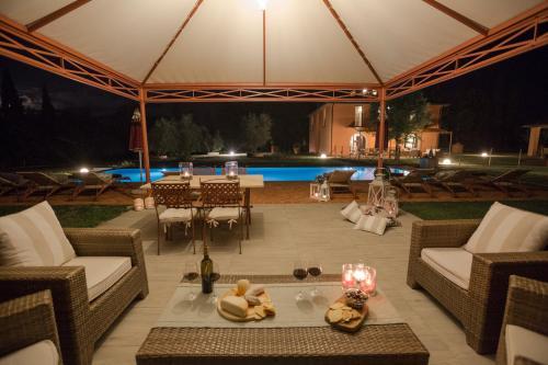 Montelopio Villa Sleeps 9 Pool Air Con Wifi