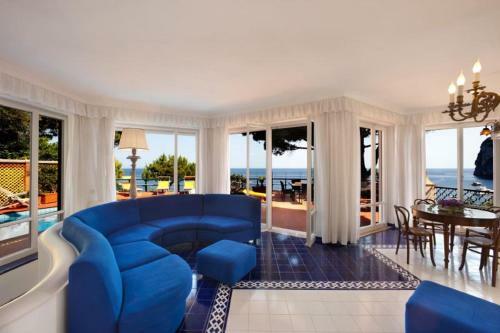 Marina Del Cantone Villa Sleeps 8 Pool Air Con Wifi