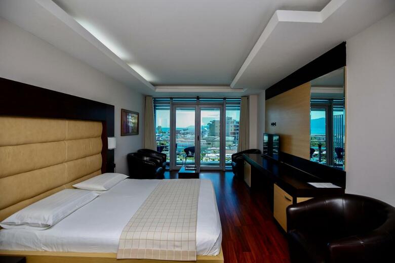Hotel Vlora International