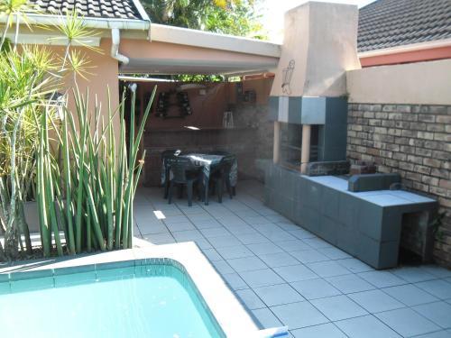 57 Pelican Street