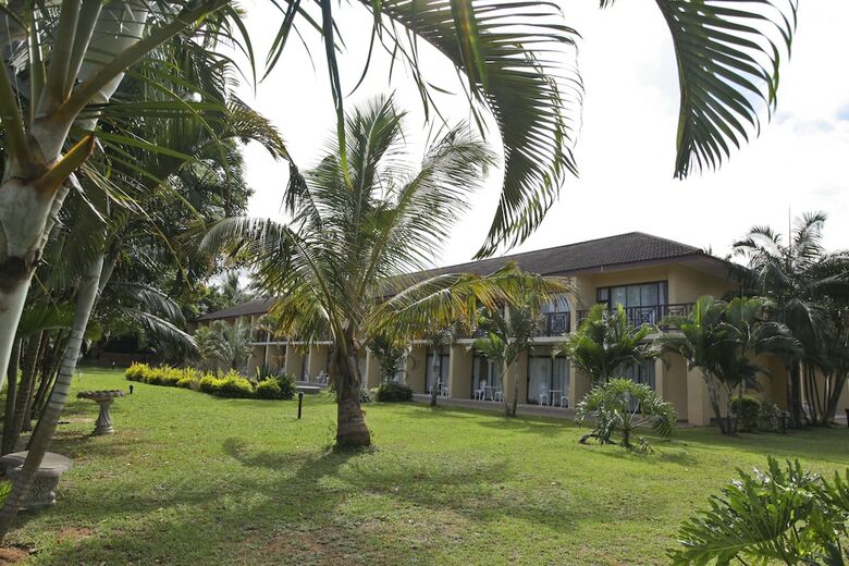 Elephant Lake Hotel