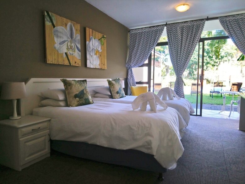 Elephant Lake Hotel