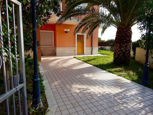 Apartamento M173 - Marcelli, Trilocale Con Giardino E Doppi Servizi