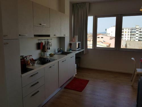 Four Rooms Apartments