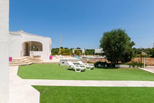 Charming Villas With Pool In Valle D'itria