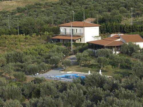 Modern Holiday Home In Patti With Pool