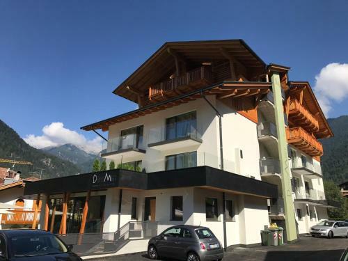 Dolomeet Boutique Hotel