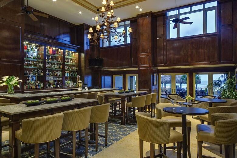 Hotel Shores Resort And Spa