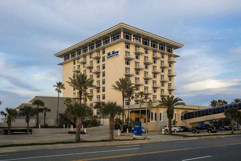 Hotel Shores Resort And Spa
