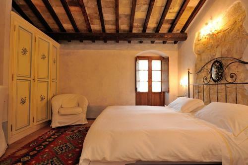 Two-bedroom Apartment In Scheggino I
