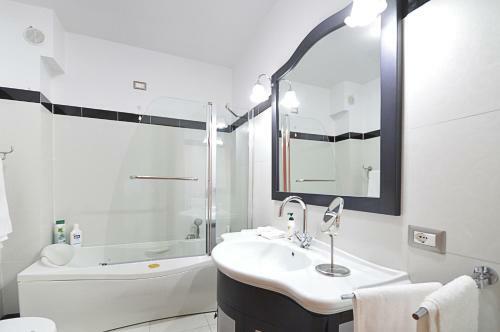 Bed & Breakfast Mar Dei Poeti - Luxury Suites