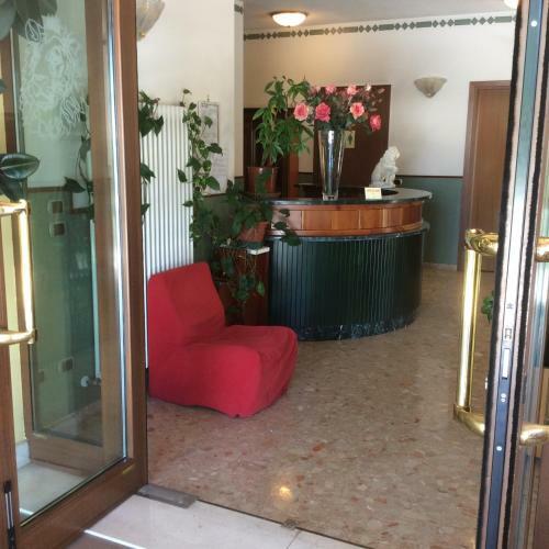 Hotel Pizzeria Ristorante "al Leone"