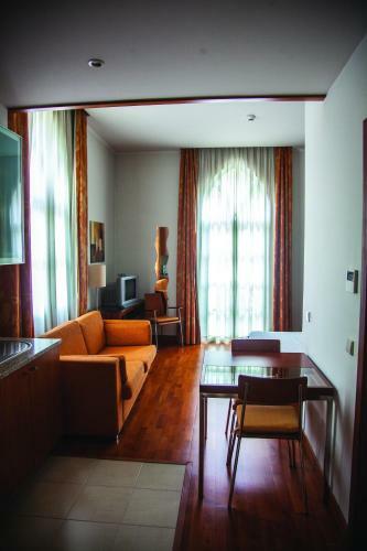 Hotel Apartamentos Geres Ribeiro