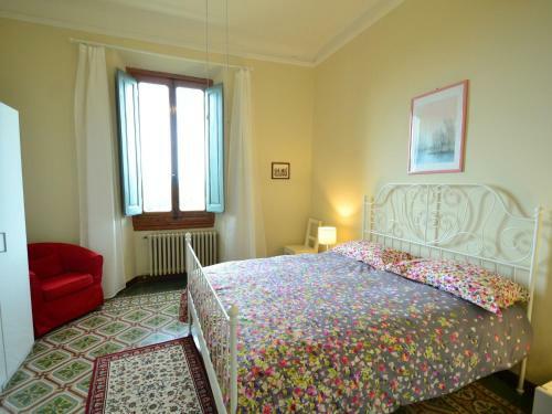 Modern Holiday Home In Montefiridolfi Italy With Pool