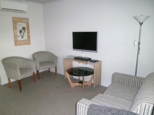 Anchorage Motel Apartments