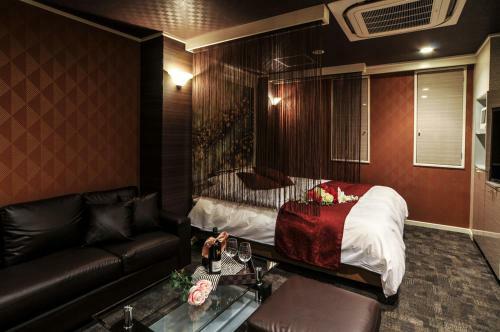 Hotel Grande (love Hotel)
