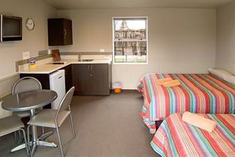 Te Anau Top 10 Holiday Park
