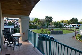Te Anau Top 10 Holiday Park