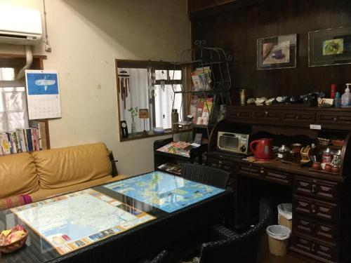 Bed & Breakfast Yadoya Usumiji (female Only)