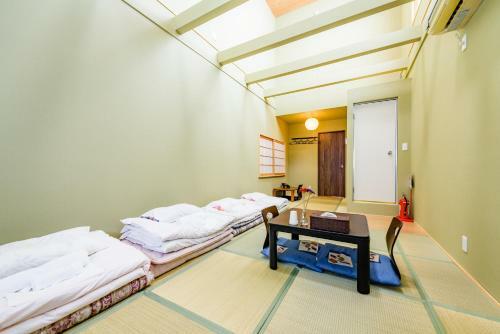 Hostal Wafu Ryokan Uehonmachi