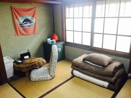 Hostal Guest House Toranjyo-lit