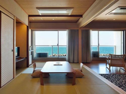Kaike Seaside Hotel