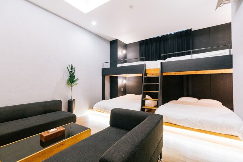 Mizuka Imaizumi 2 - Unmanned Hotel
