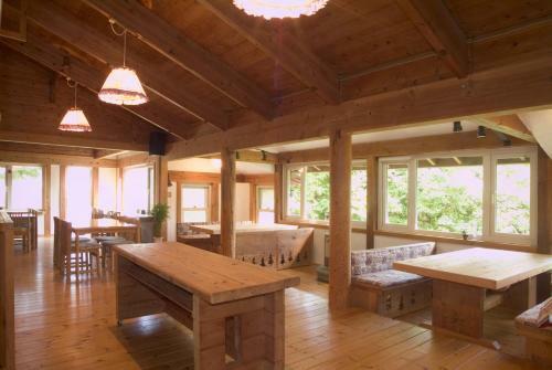 Hostal Pension Hana Kirin